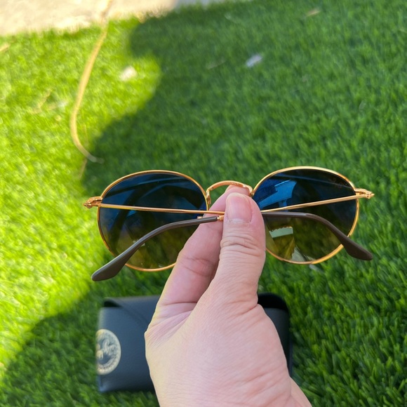 Ray Ban Round Metal Sunglasses - Picture 6 of 8